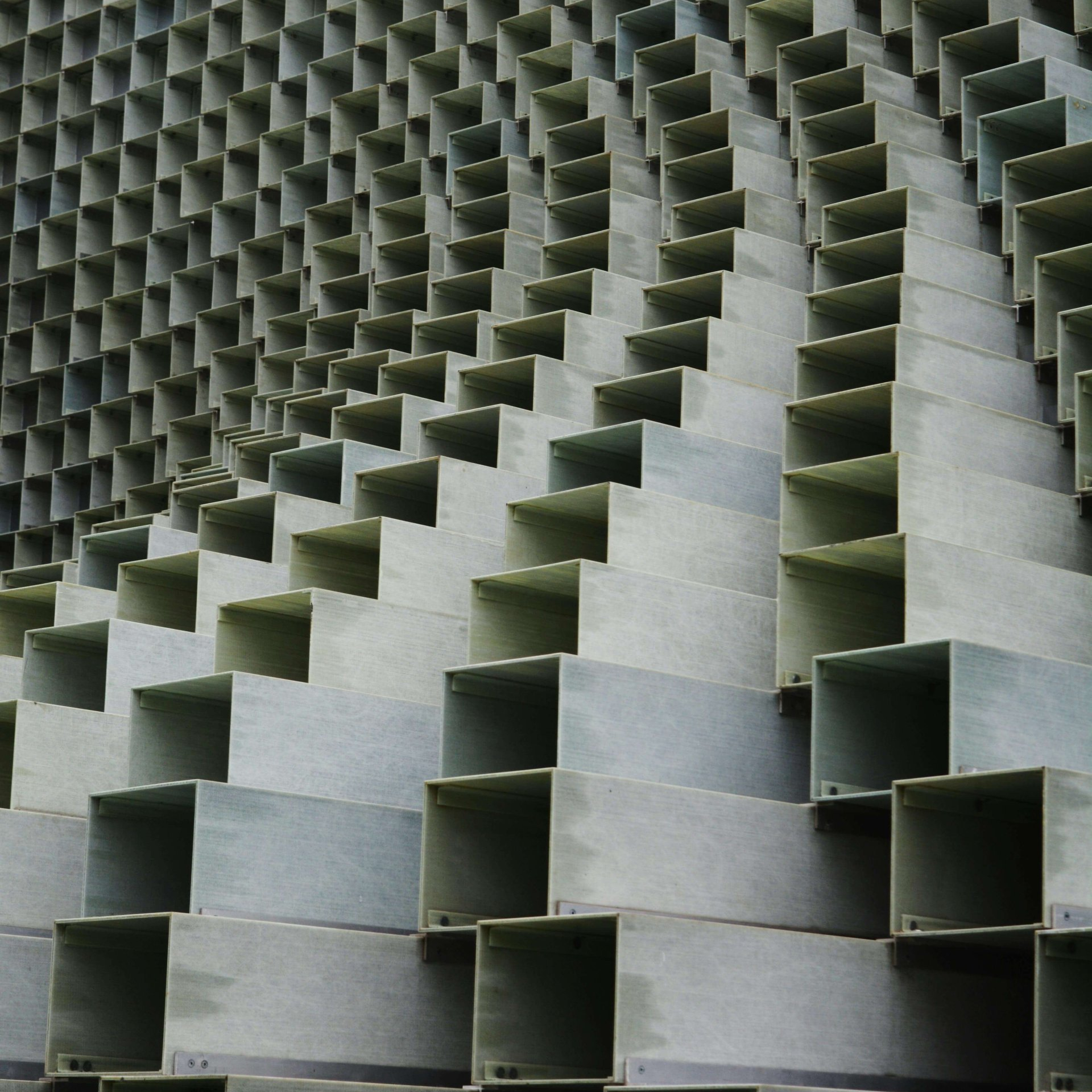 Trecere lata cu suruburi ascunse - PLF418.93